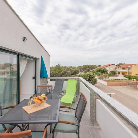 Windrose Apartments Vir Buitenkant foto